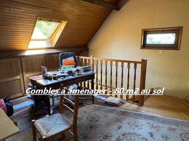 Maison à FOLLAINVILLE-DENNEMONT