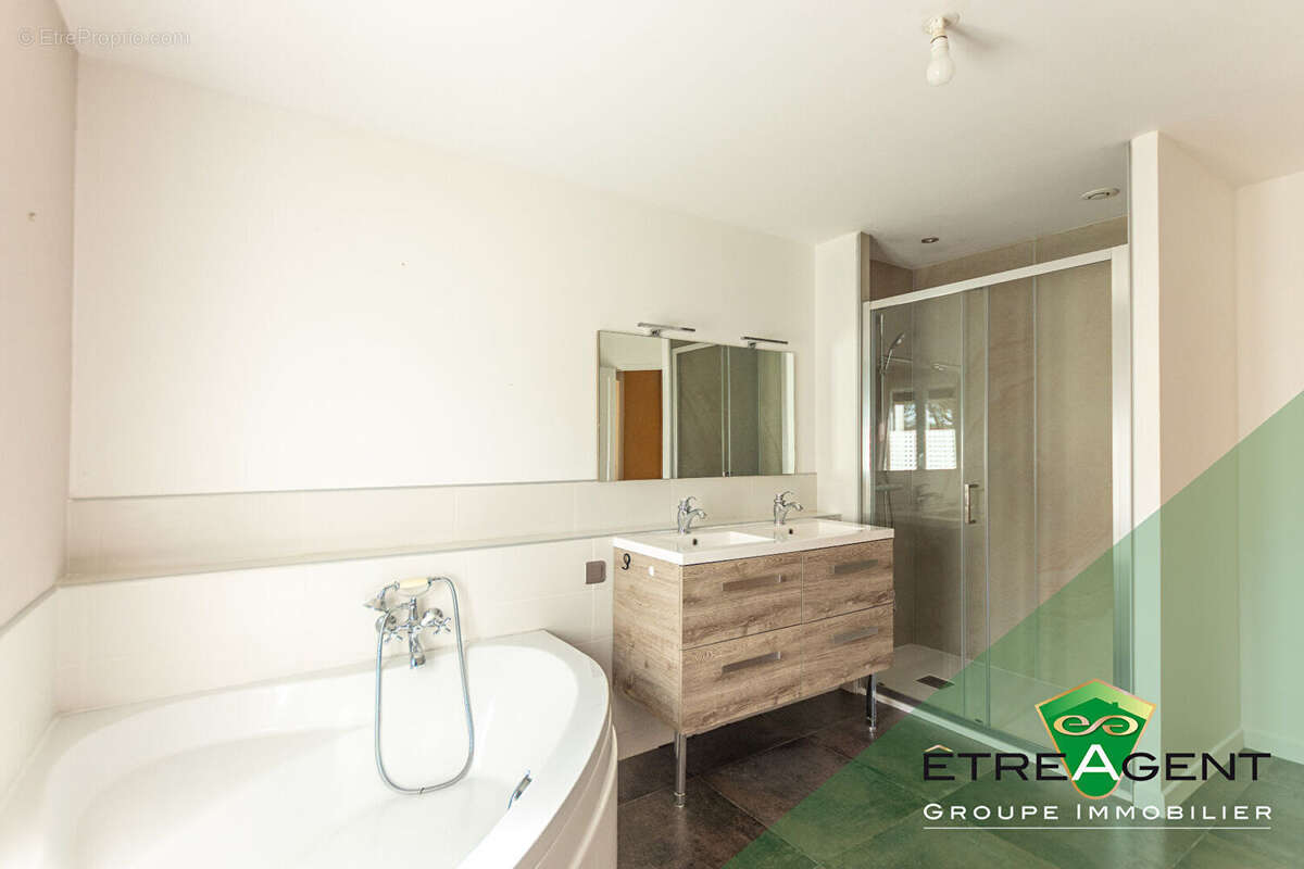 Maison saint avaugourd des landes - 162 m² - 3 chambres - photo 12