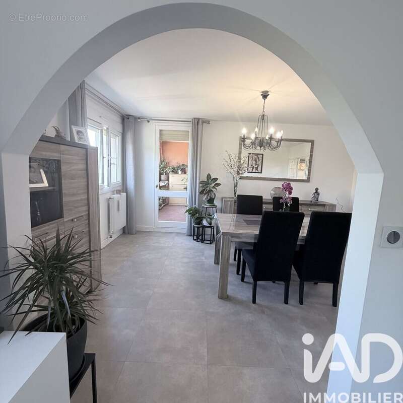 Photo 3 - Appartement à MARSEILLE-11E