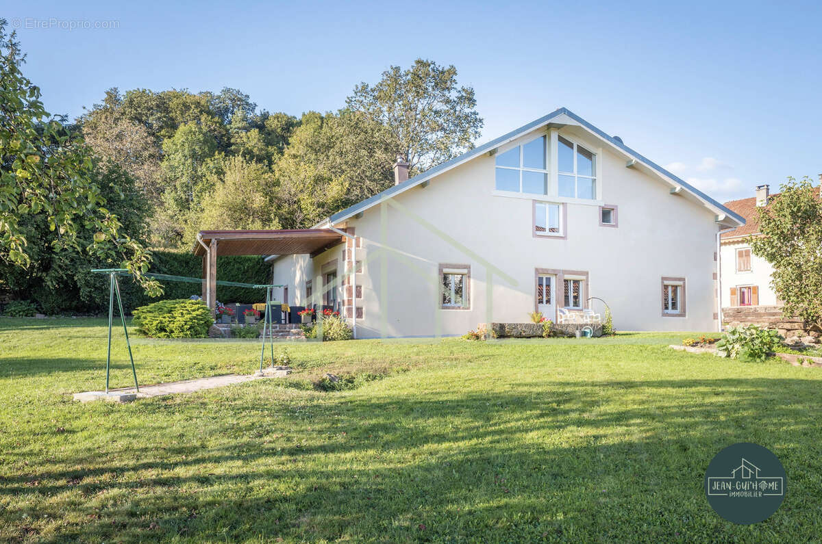 Maison à LAVELINE-DU-HOUX