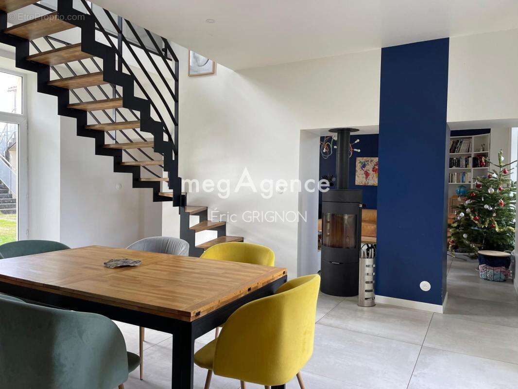 Maison à LA BOISSIERE-DES-LANDES