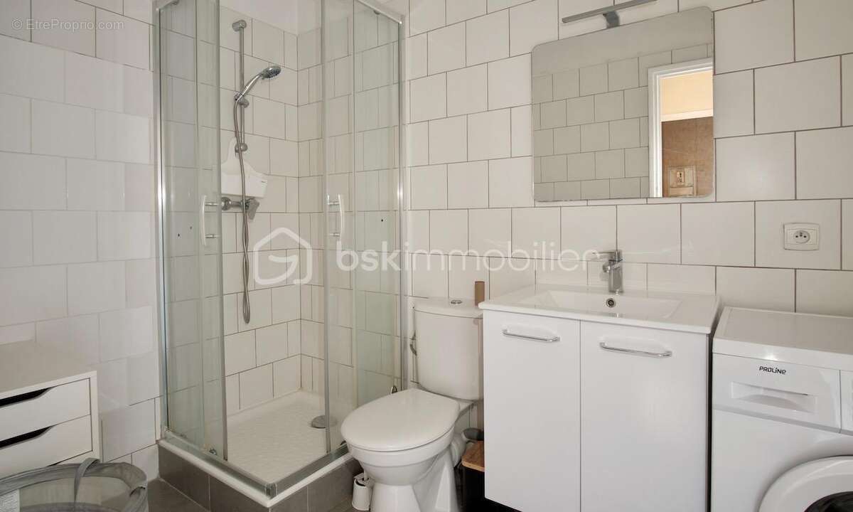 Appartement à MARSEILLE-5E