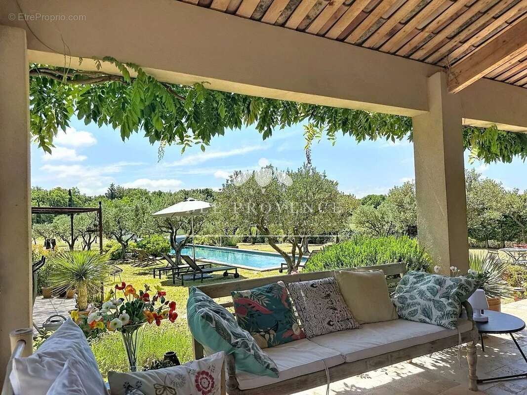 Maison de caractère avec piscine et maison d'amis, au calme - photo 12