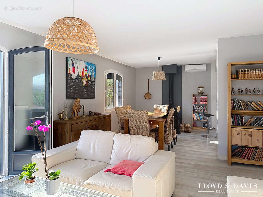 Maison à MESCHERS-SUR-GIRONDE