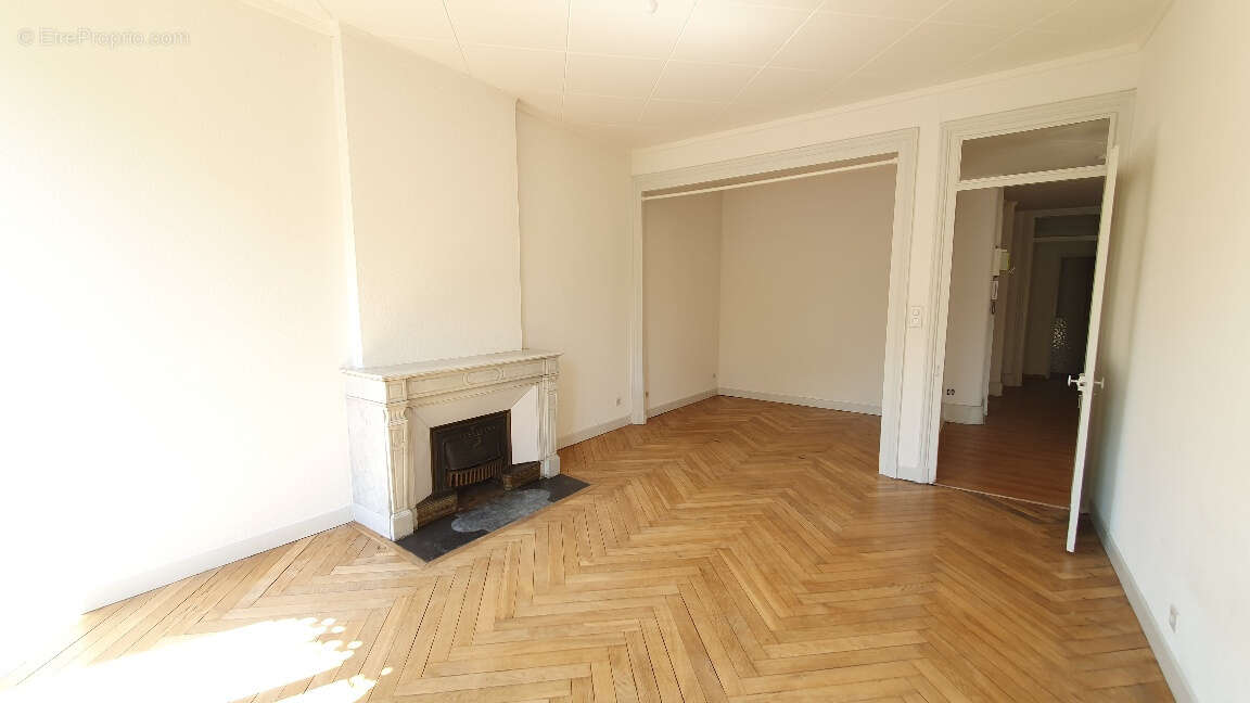 Appartement T3 traversant de 85,39 m2 avec vue exceptionnelle sur la Saône 69009 Lyon - photo 15