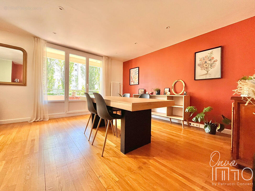 Appartement à FONTAINES-SUR-SAONE