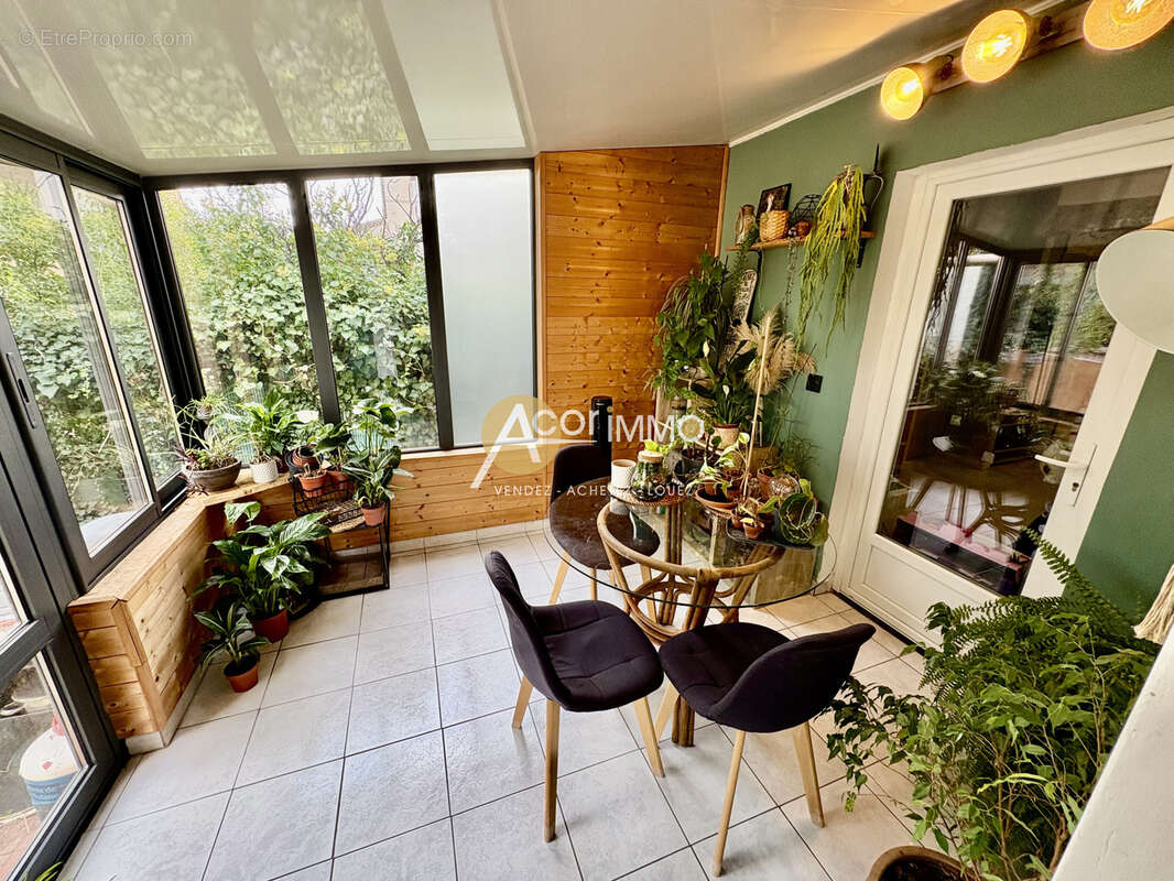 Toulon-4 chemins des Routes-Maison 2 chambres-Jardin - photo 4
