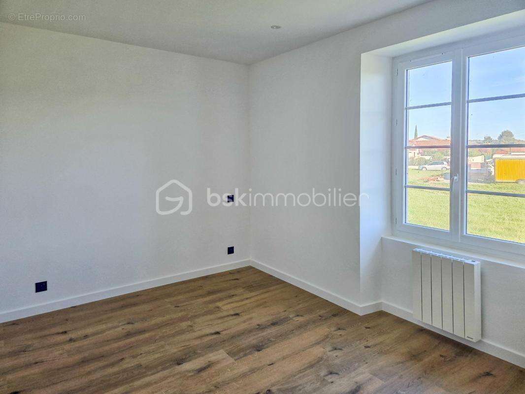 Appartement à USTARITZ