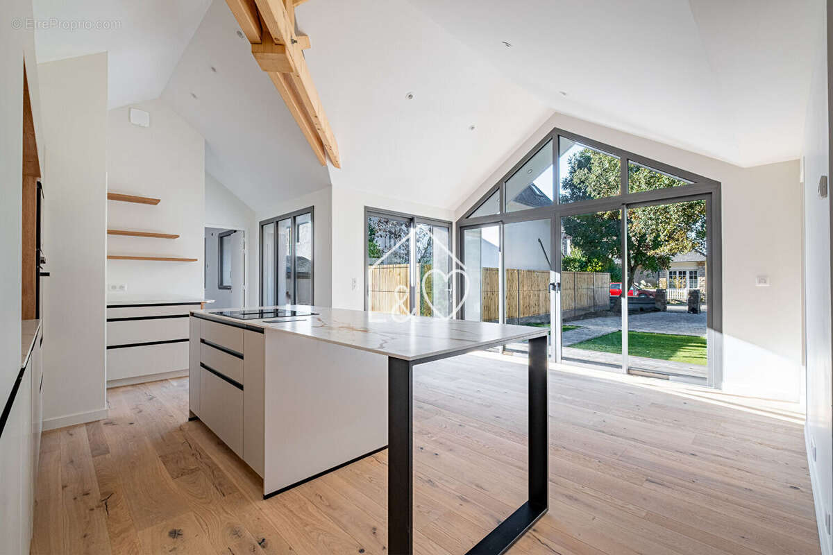 Maison à LE POULIGUEN