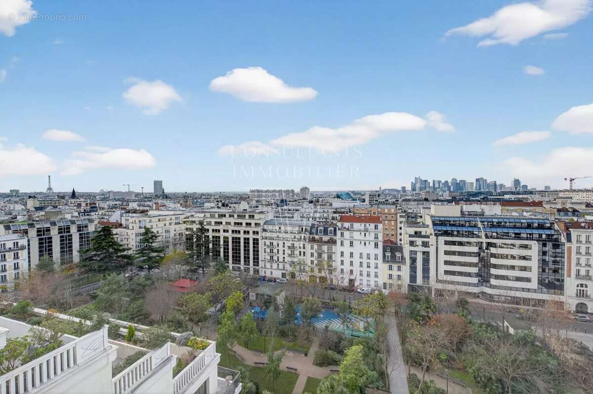 Appartement à LEVALLOIS-PERRET