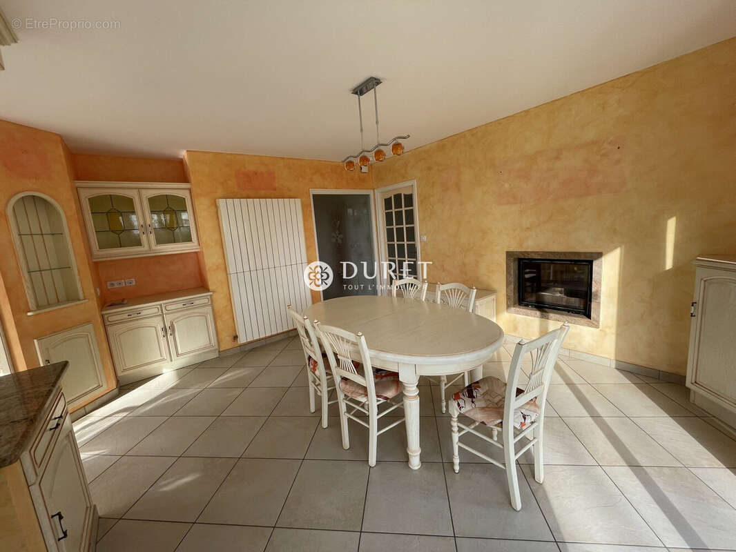 Maison à LE GIROUARD