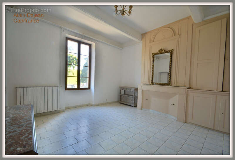 Dpt Lot et Garonne (47), à vendre proche d' AGEN Propriété P8 de 385 m² plus dépendances de 400 M2- Terrain de 25 HA - photo 5