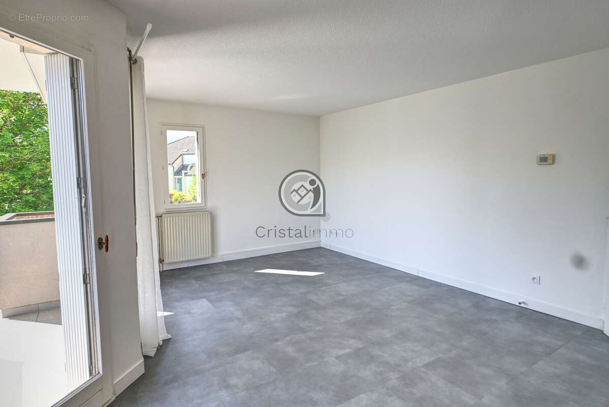 Appartement à MEYLAN