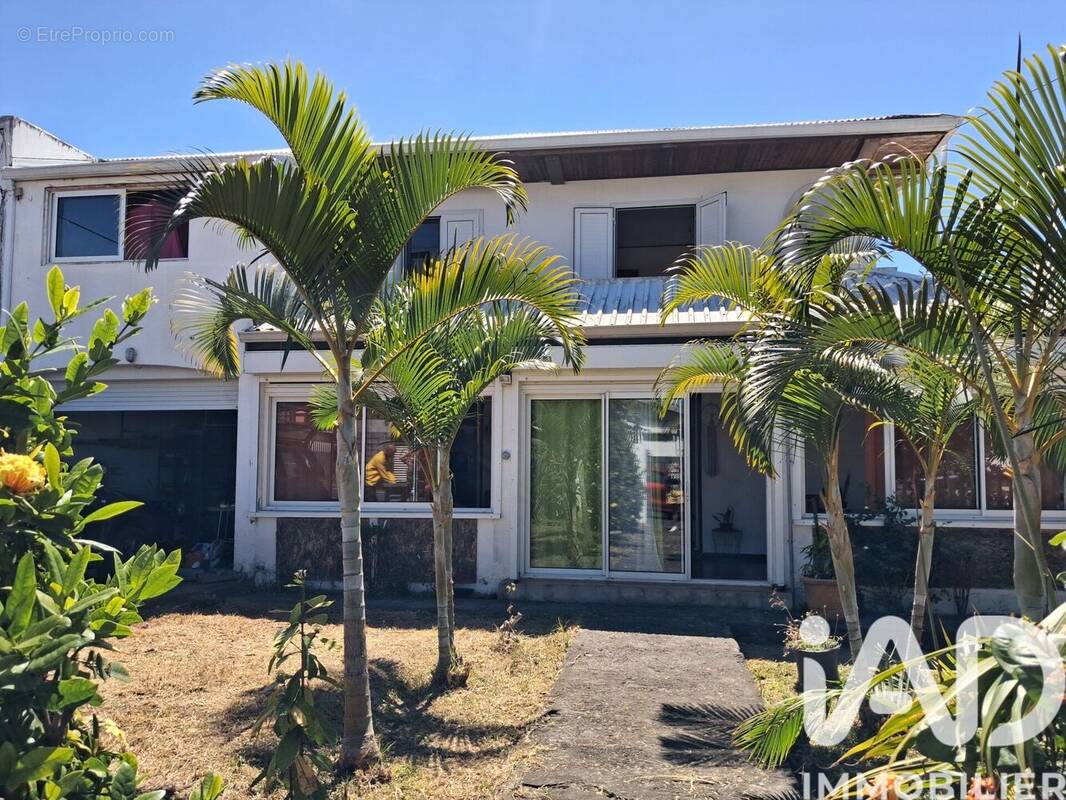 Photo 1 - Maison à SAINT-JOSEPH