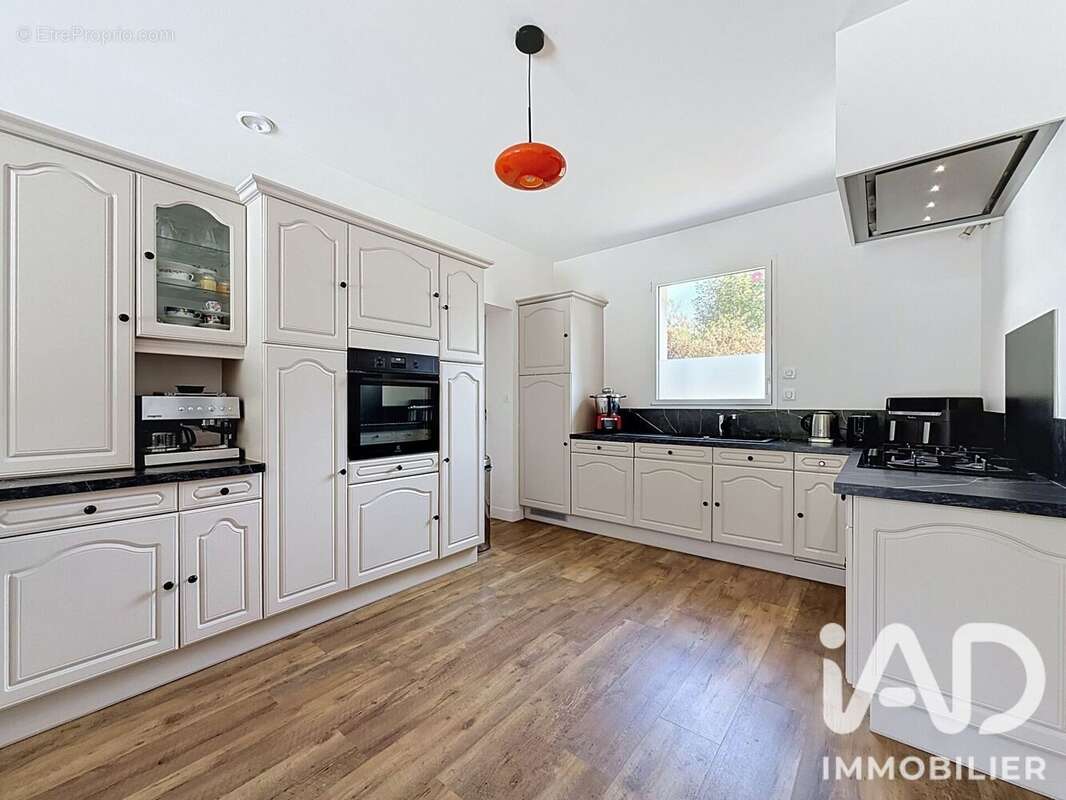 Maison 258 m² à Vertou  - photo 7