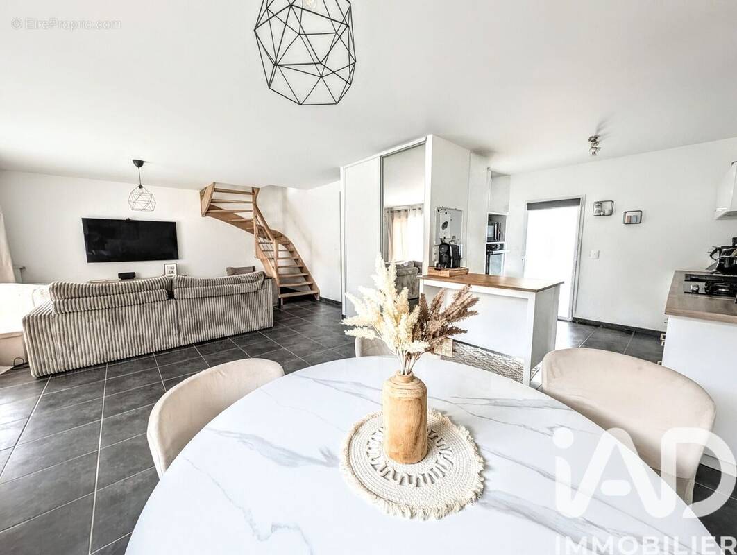 Photo 1 - Maison à LE RHEU