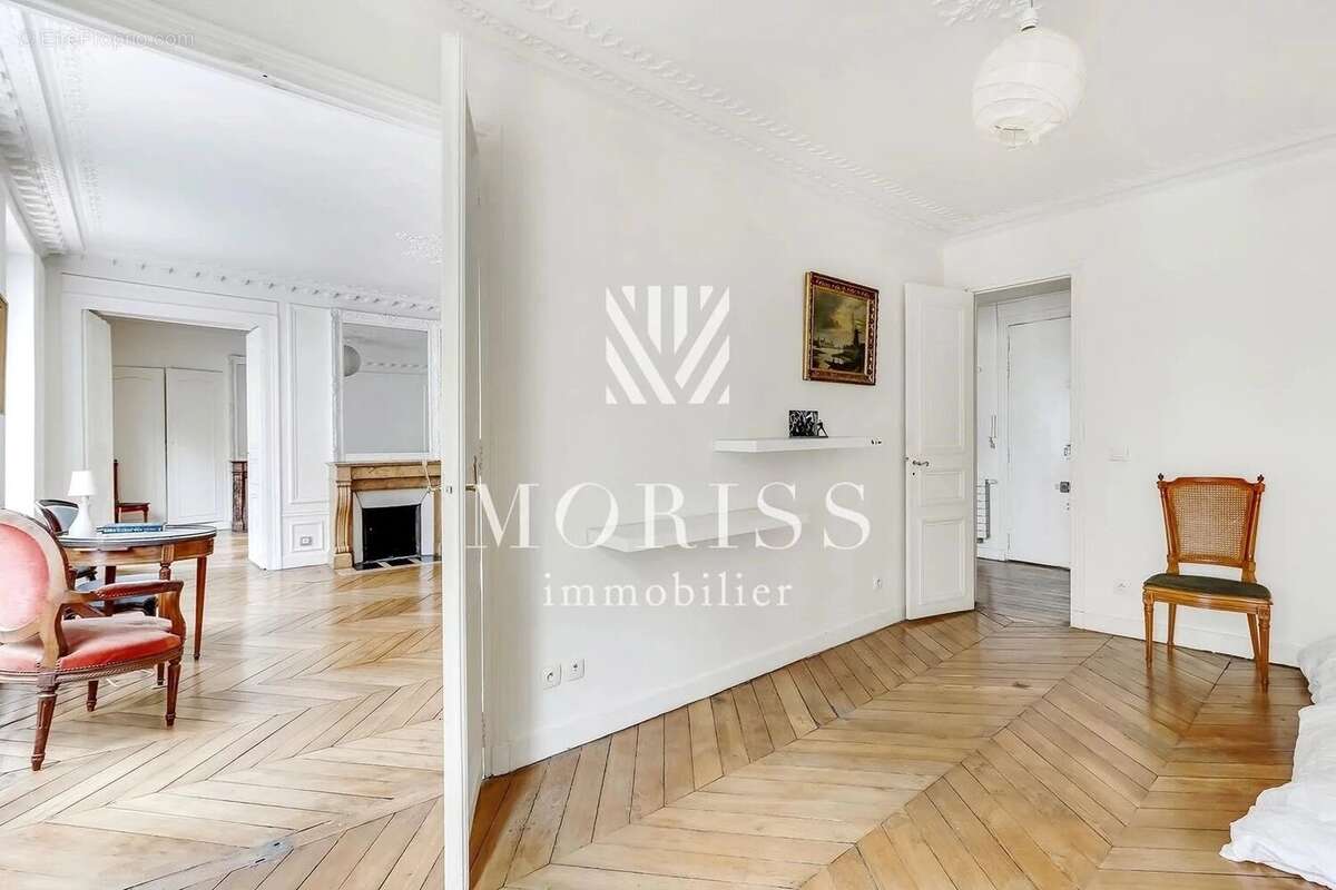 Appartement à PARIS-11E