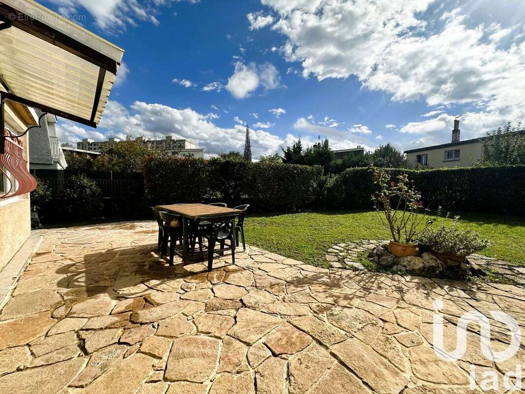 Photo 6 - Maison à ECHIROLLES