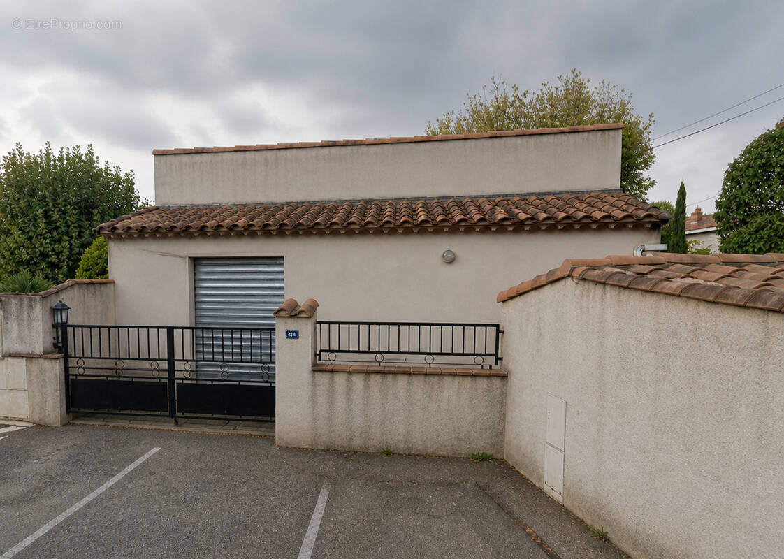 Commerce à AUBAGNE