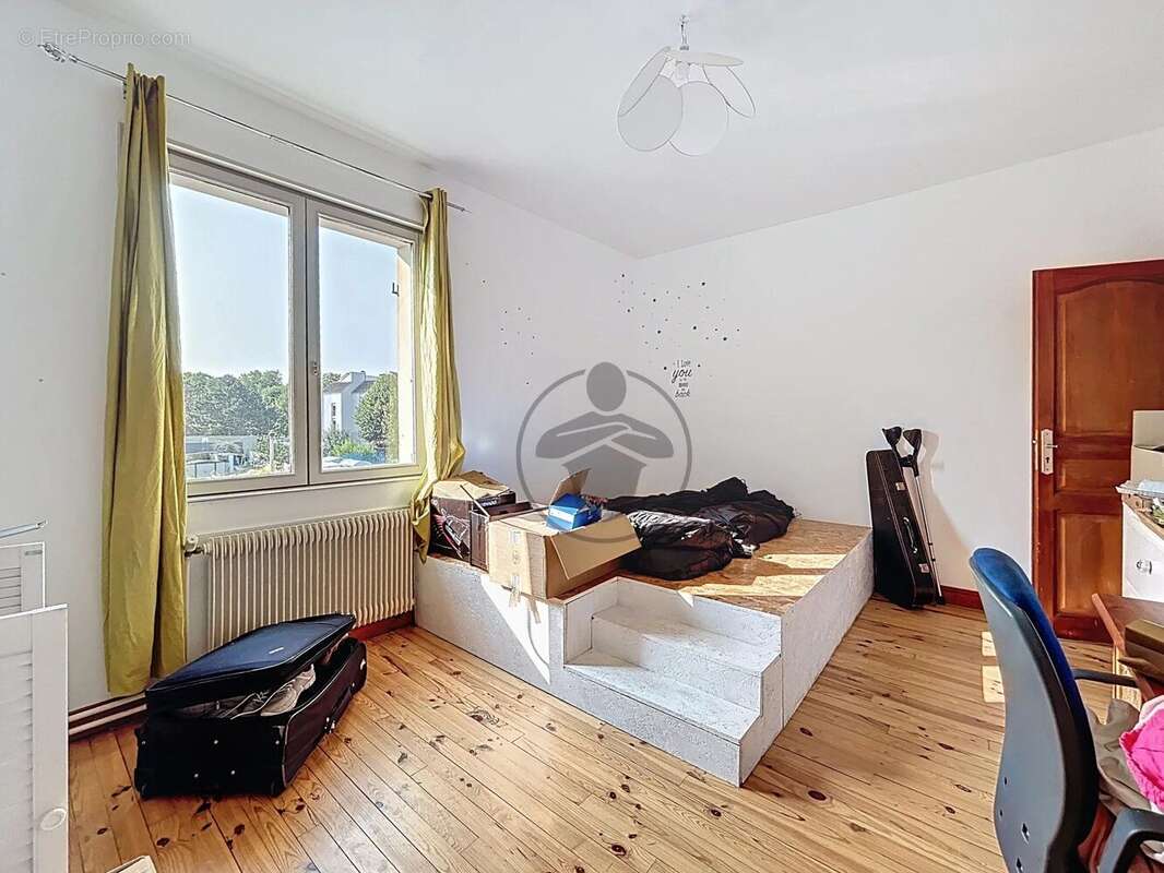 Maison à SAINT-QUENTIN