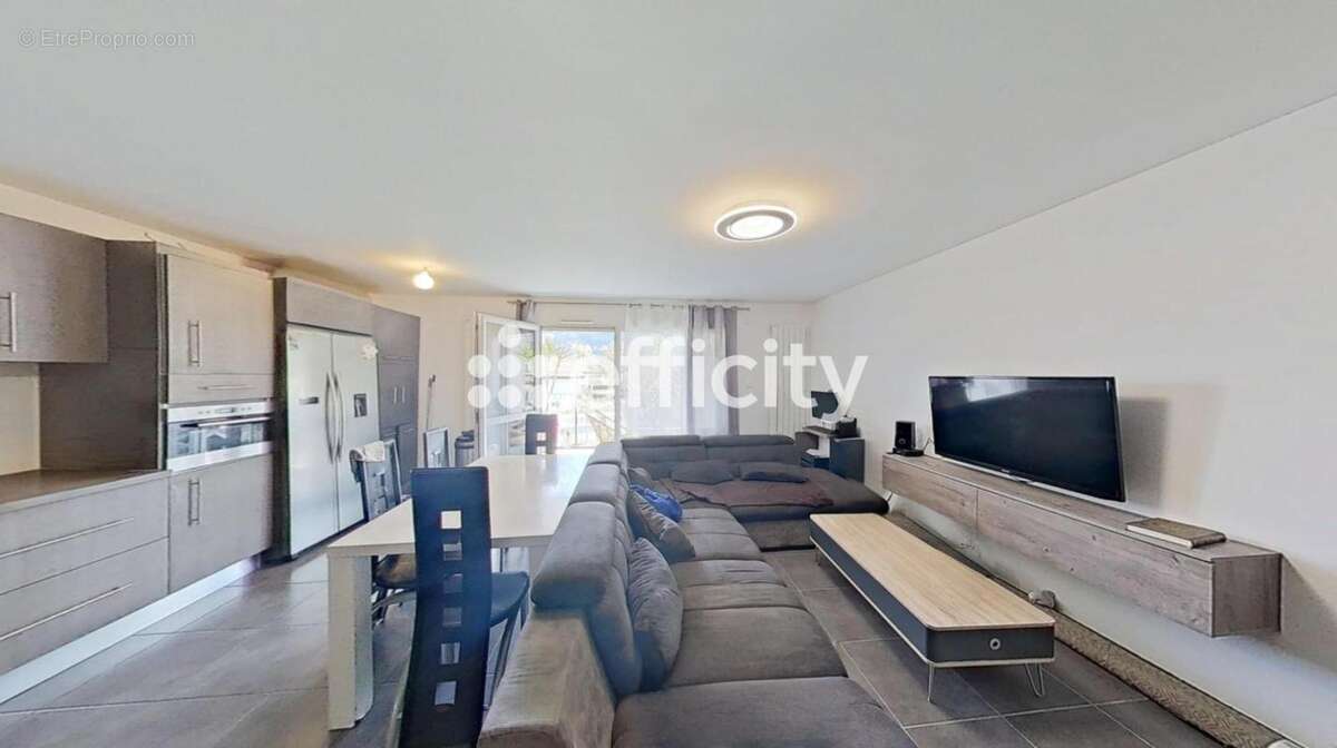 Appartement à BONNEVILLE