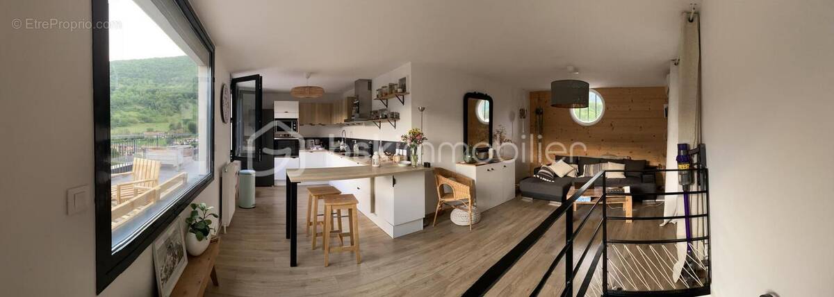 Appartement à VIZILLE