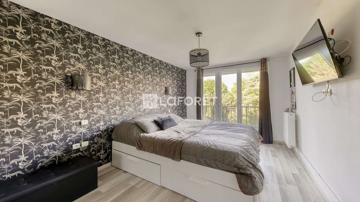 Appartement à OZOIR-LA-FERRIERE