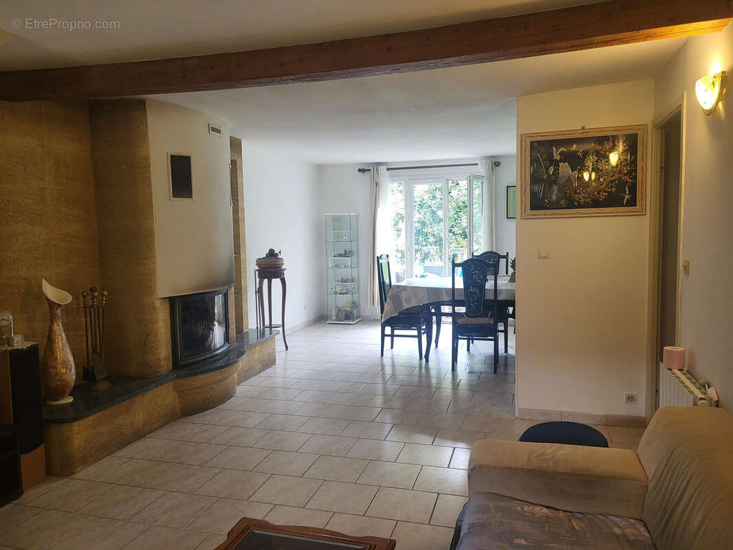 Maison à VILLETANEUSE