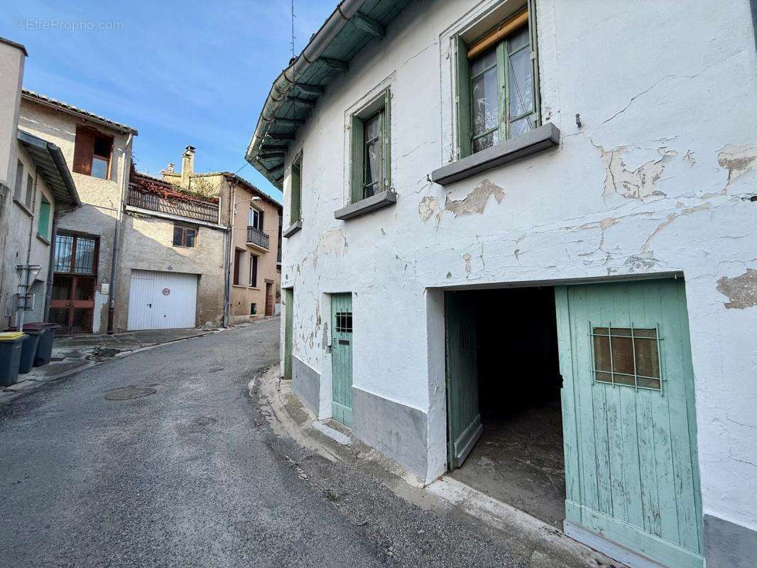 Maison à NEGREPELISSE