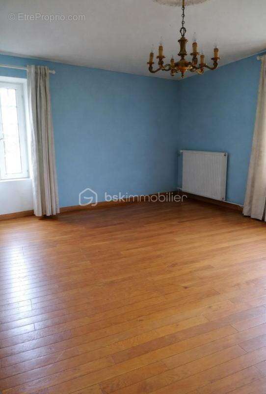 Maison à SAINT-SAUVEUR-LA-POMMERAYE