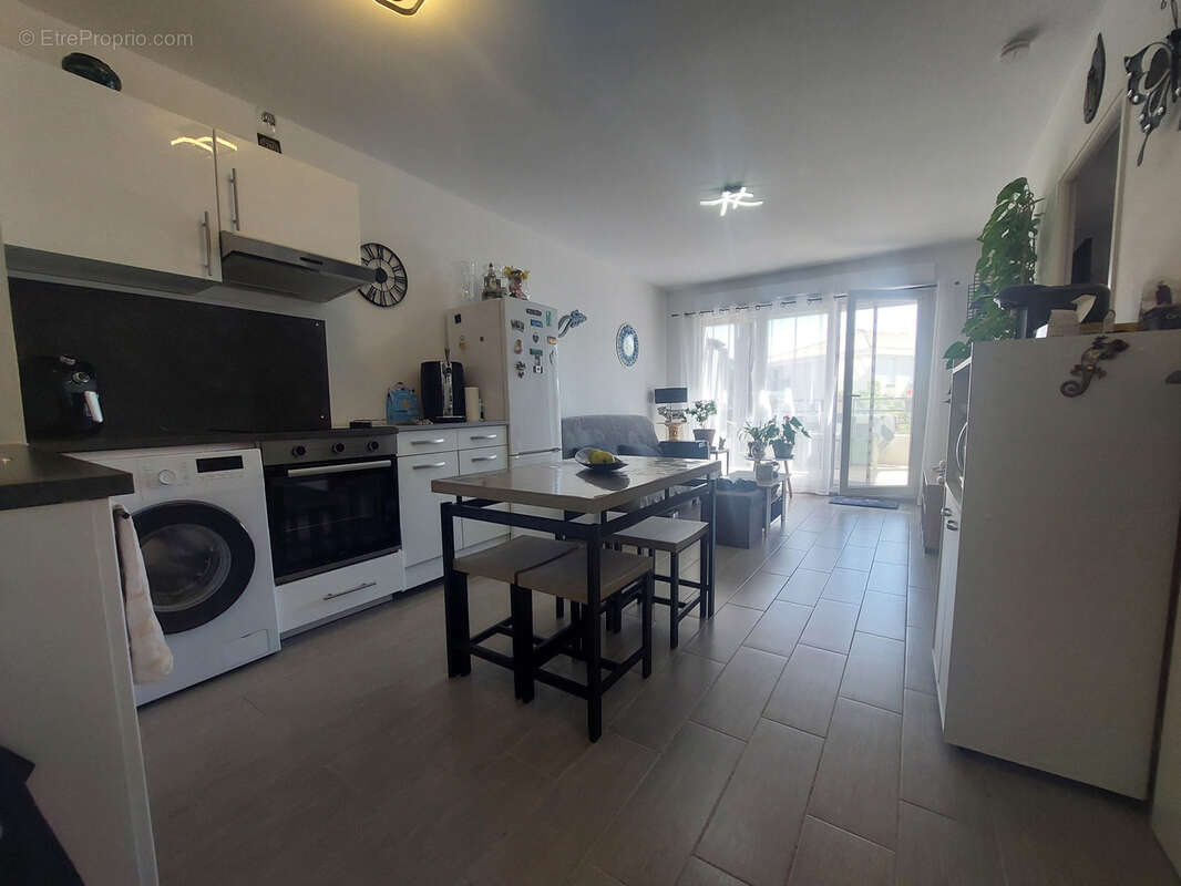 Appartement à LA LONDE-LES-MAURES