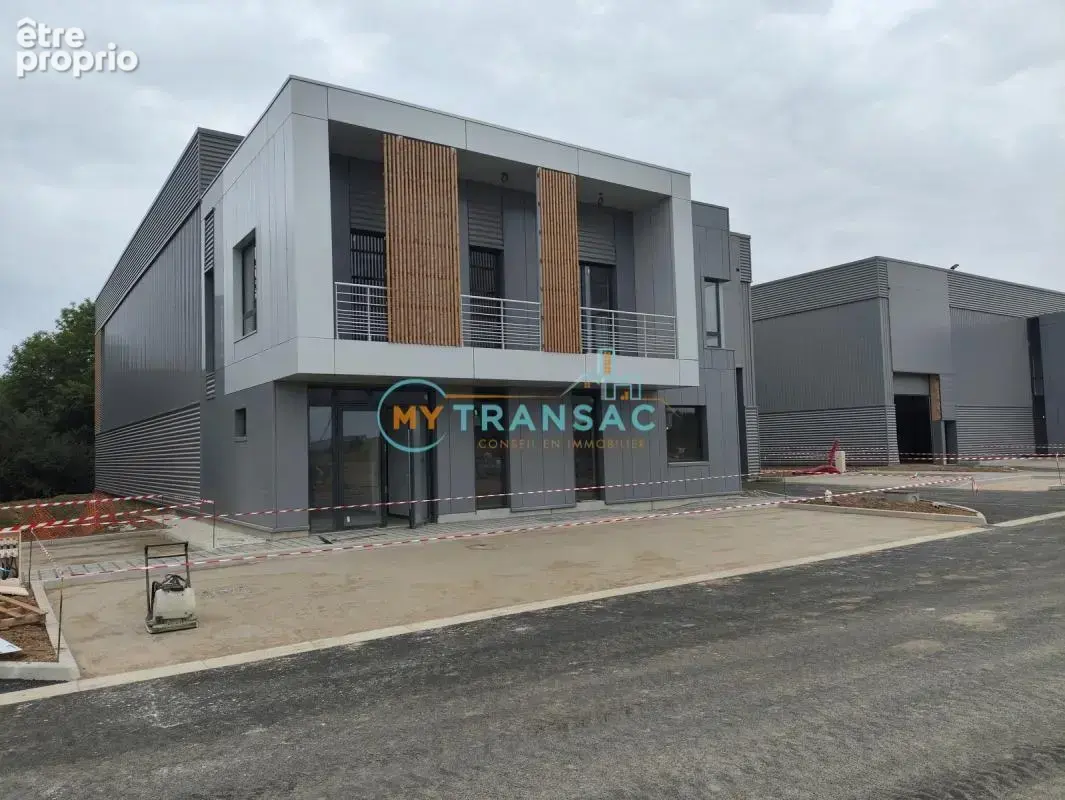 Commerce 700 m² à vendre à Courtry (77181) - photo 2