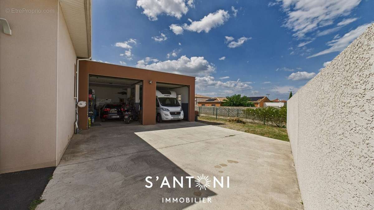 MONTBLANC Maison T4 plain-pied piscine très grand garage  Montblanc - photo 18