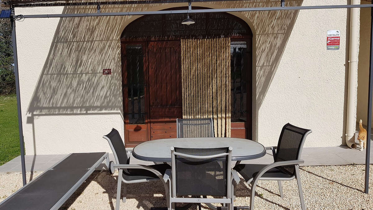 Grande maison 235 m2 ambiance campagne avec vue Cévennes et piscine chauffée - photo 16