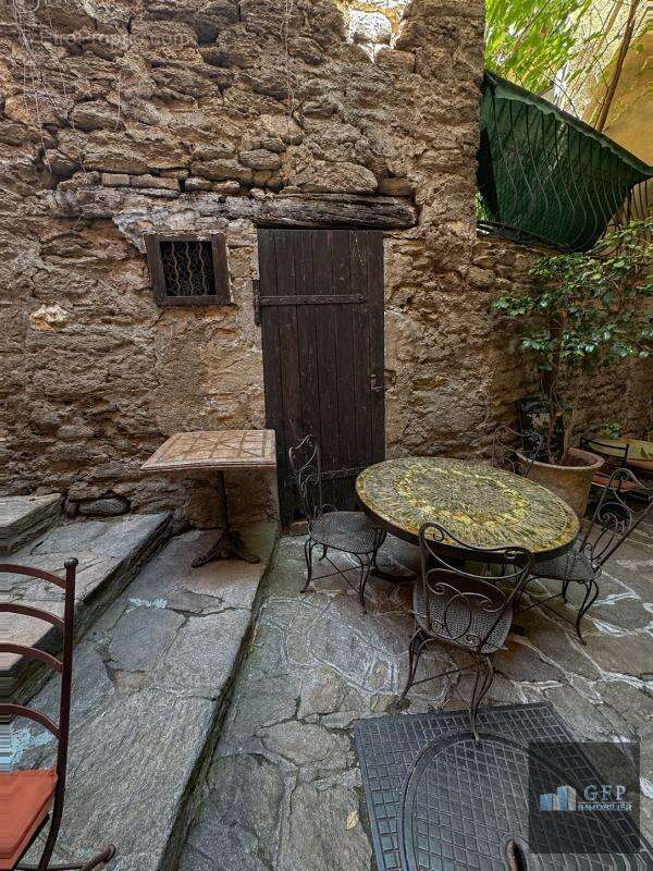 Maison à BORMES-LES-MIMOSAS