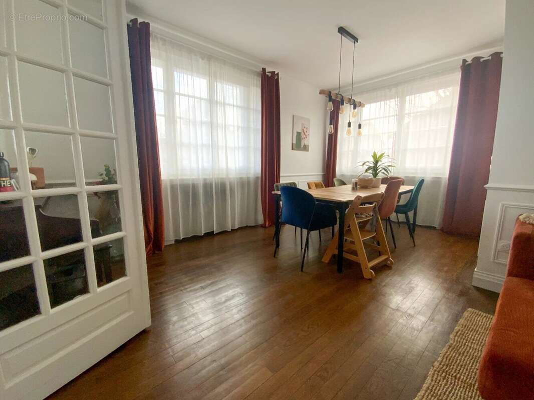 Maison à VILLEMOMBLE