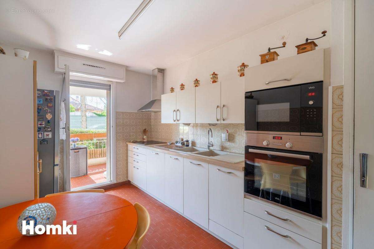 Appartement à MARSEILLE-12E