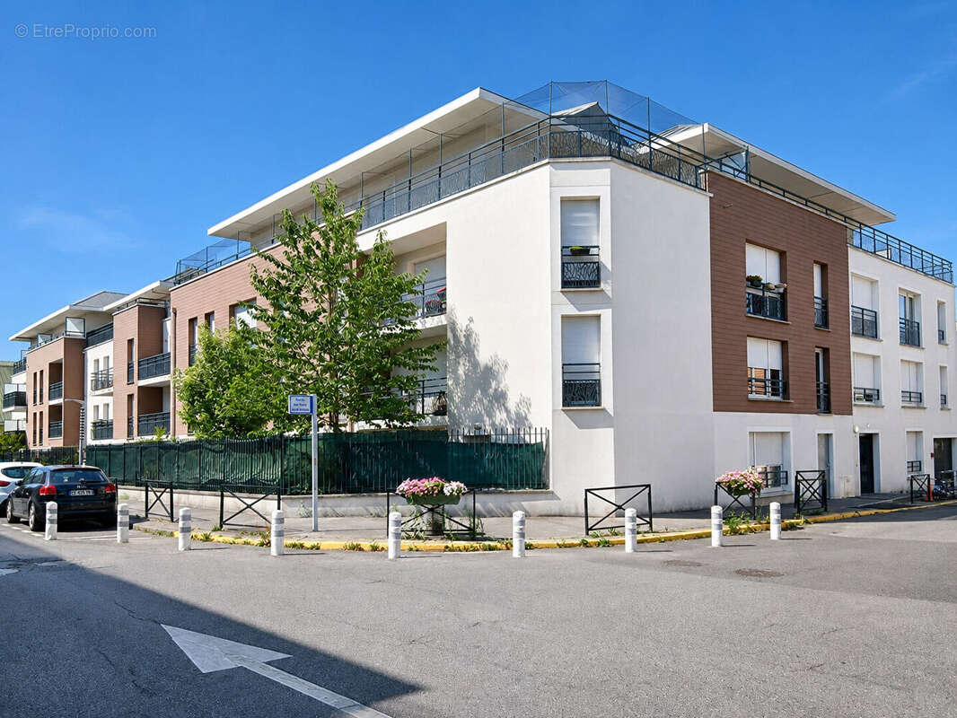 Appartement à BUSSY-SAINT-GEORGES