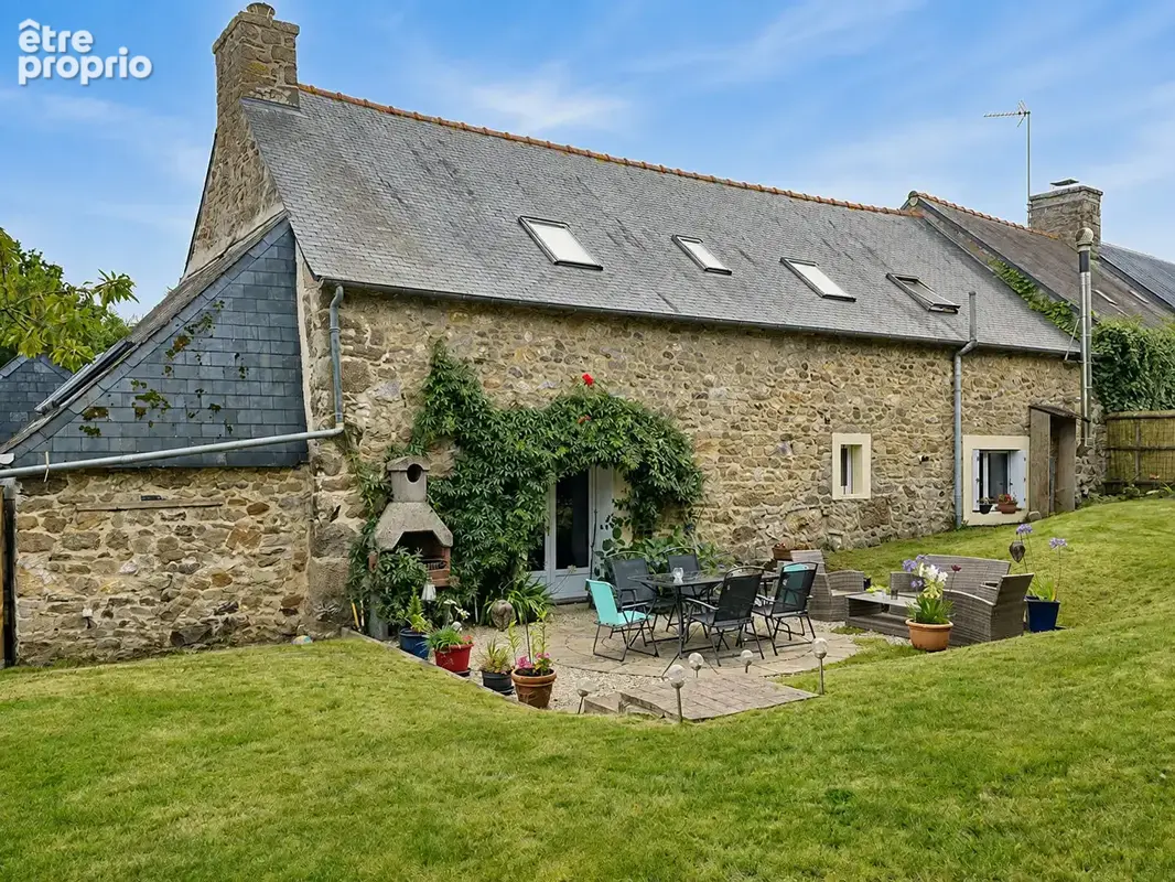 Brittany Cotes d'armor - jolie maison de 4 chambres + 1 appartement d'1 chambre - photo 4