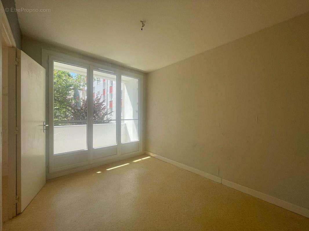 Appartement à REZE