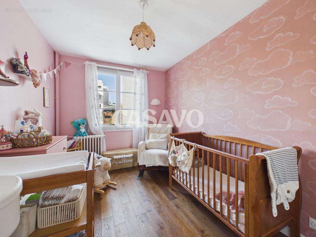 Appartement à ISSY-LES-MOULINEAUX