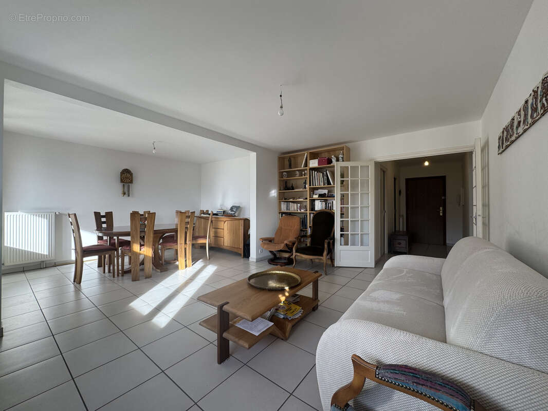 Appartement à MEYLAN