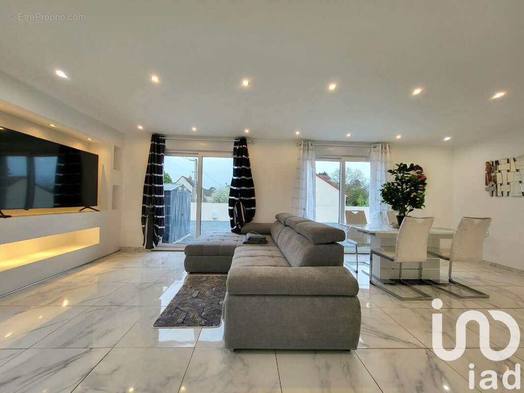 Photo 5 - Maison à CHATELLERAULT