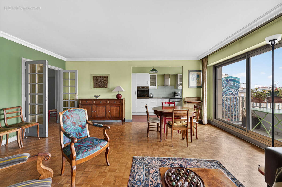 Appartement à PARIS-12E