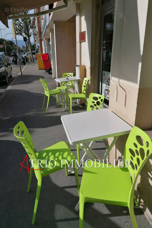 Commerce à SAINT-LAURENT-DU-VAR