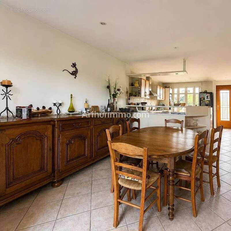 Maison à SAVIGNY-EN-REVERMONT