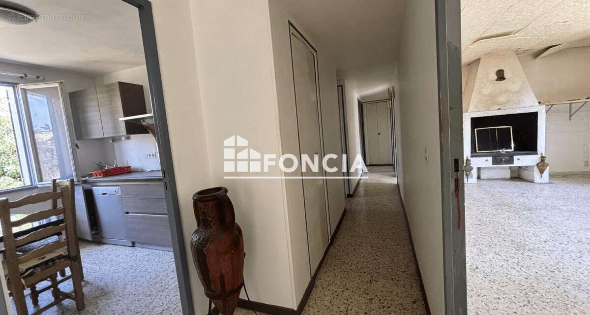 Maison avec fort potentiel au cœur de Bouillargues – Terrain constructible de 1 000 m² - photo 5