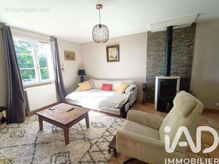 Maison 146 m² à Mazerier  - photo 3