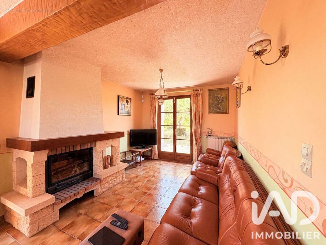 Maison 127 m² à Aurillac  - photo 7