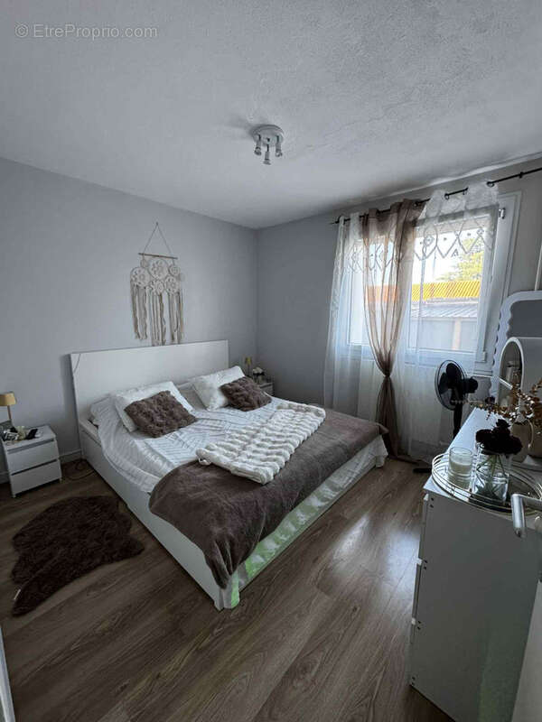 Appartement à PONT-DE-CHERUY